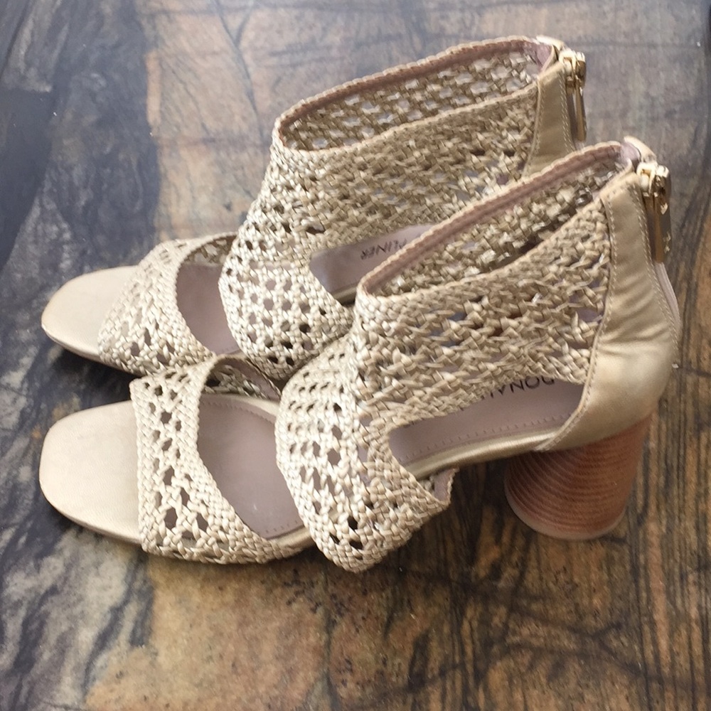 New in box Donald J Pliner golden leather heels.